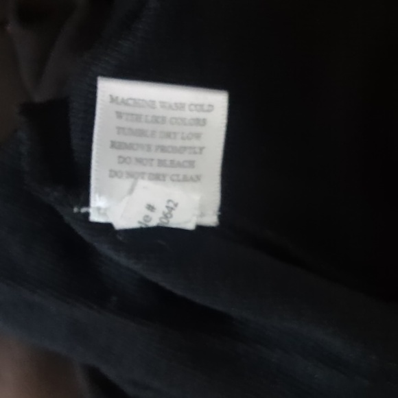 BOBI Woman's Long Sleeve Black V-Neck Tee Size Small - Picture 12 of 12